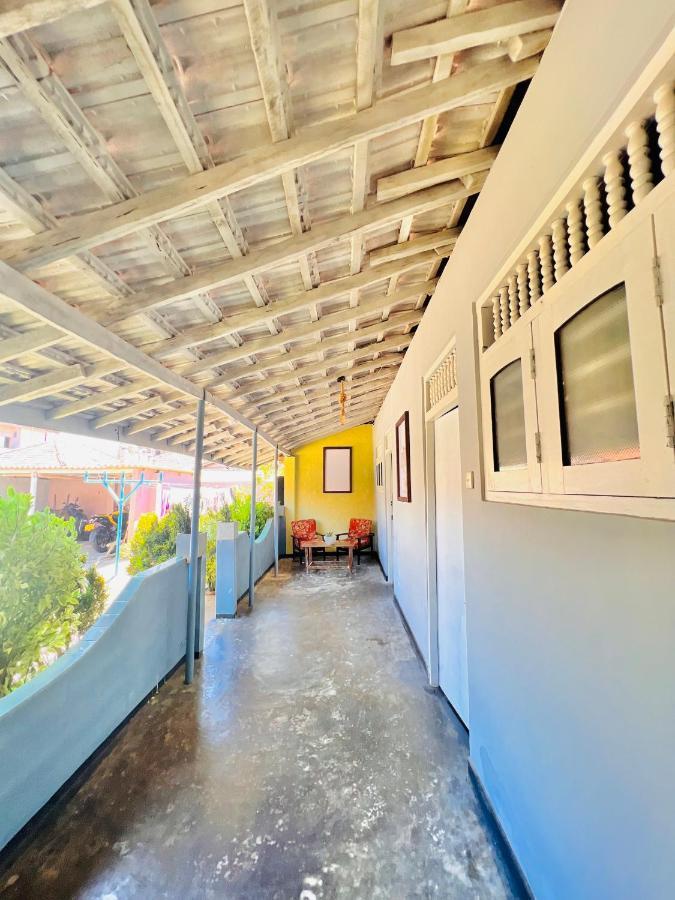 Sun Shine Guest House Негомбо Екстер'єр фото