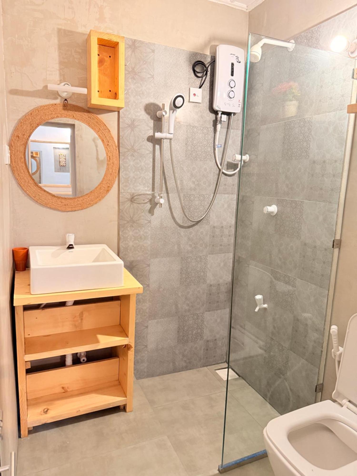 Sun Shine Guest House Негомбо Екстер'єр фото